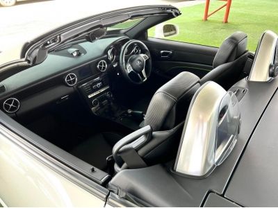 Mercedes Benz SLK200 Carbon Look Edtion 2015 รูปที่ 12